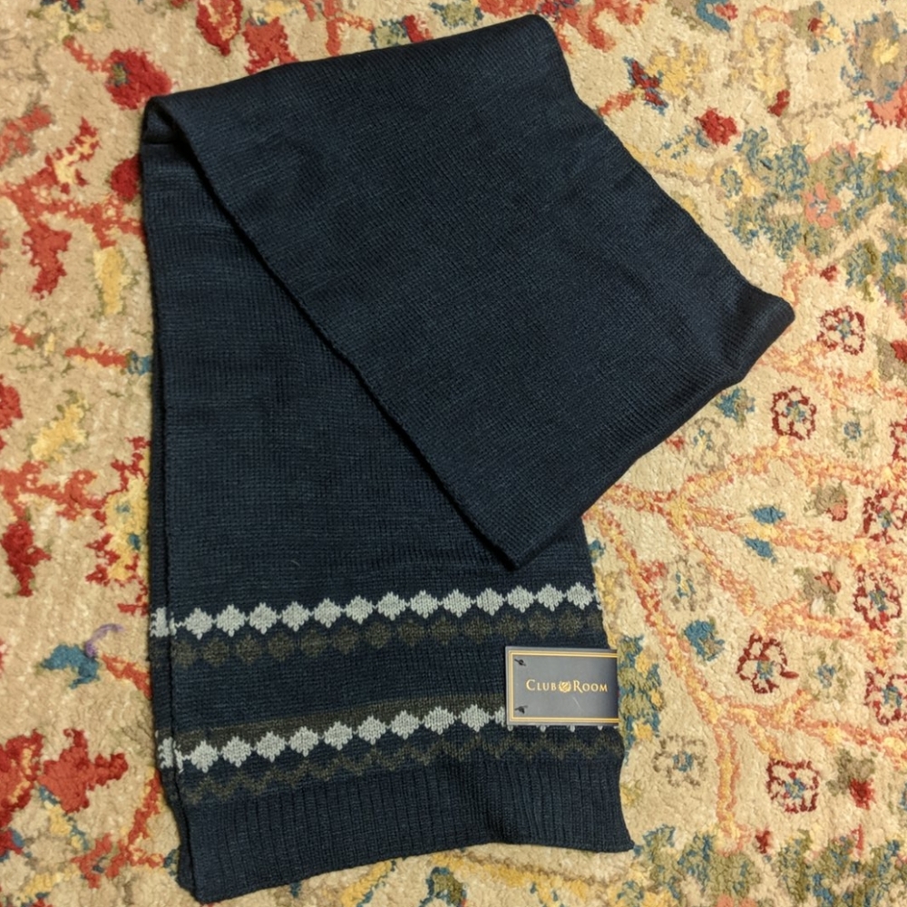 Club Room Men's scarf